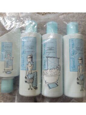 Vintage Avon Flannel Pajamas Gift Set Body Lotion Shower Gel Bubble Bath NOS